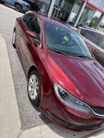 2017 Chrysler 200 LX