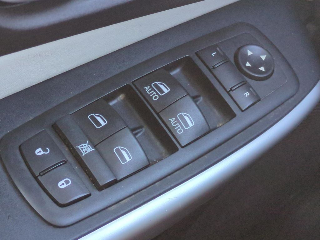 2016 Jeep Cherokee Overland