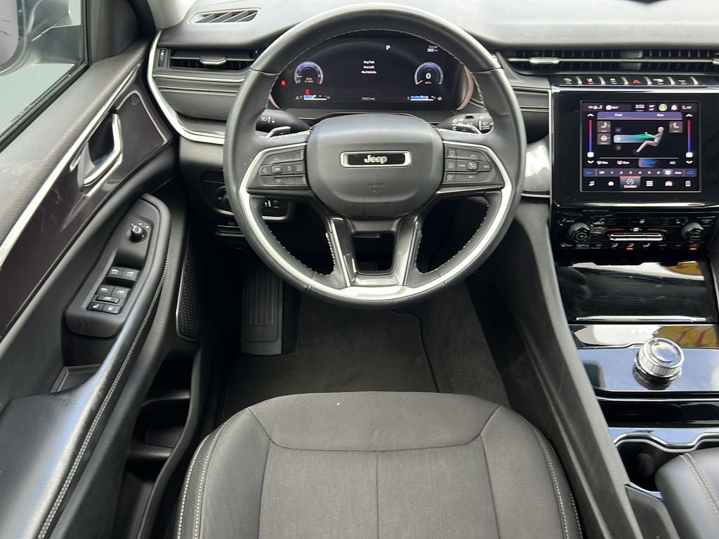 2022 Jeep Grand Cherokee L Laredo