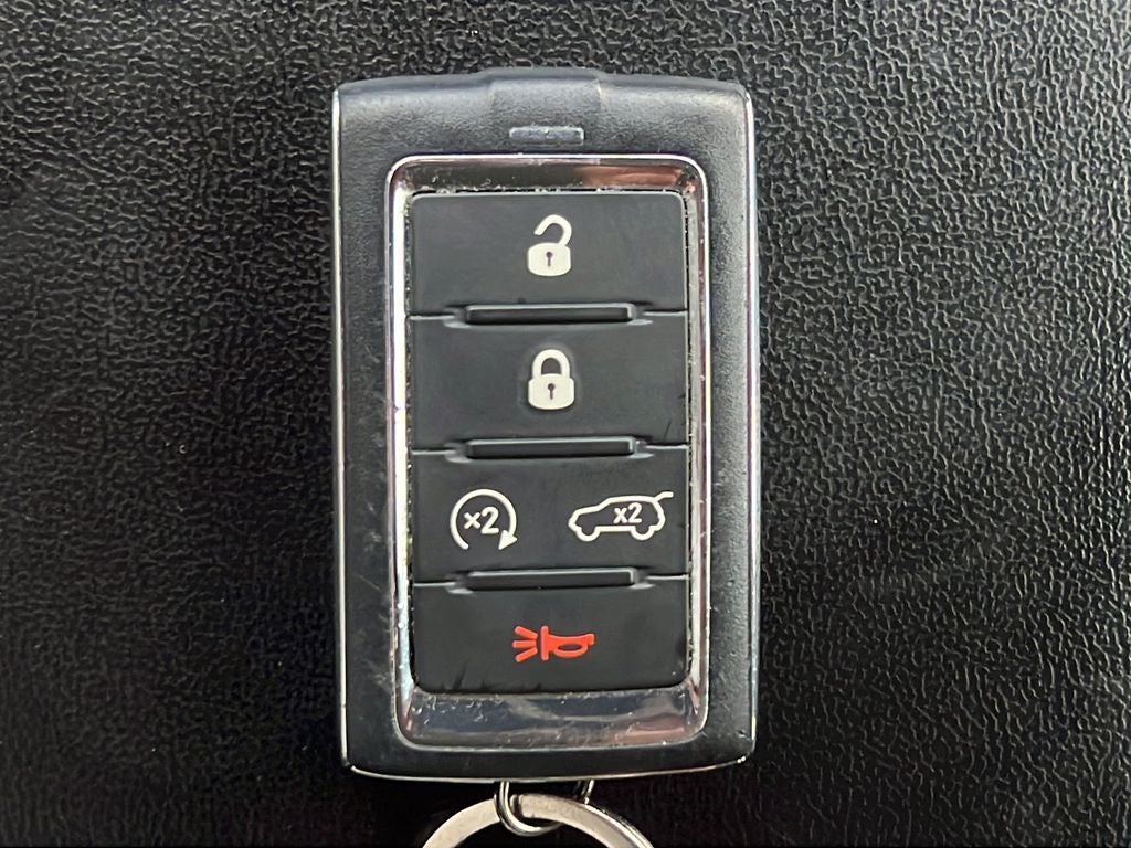 2022 Jeep Grand Cherokee L Laredo