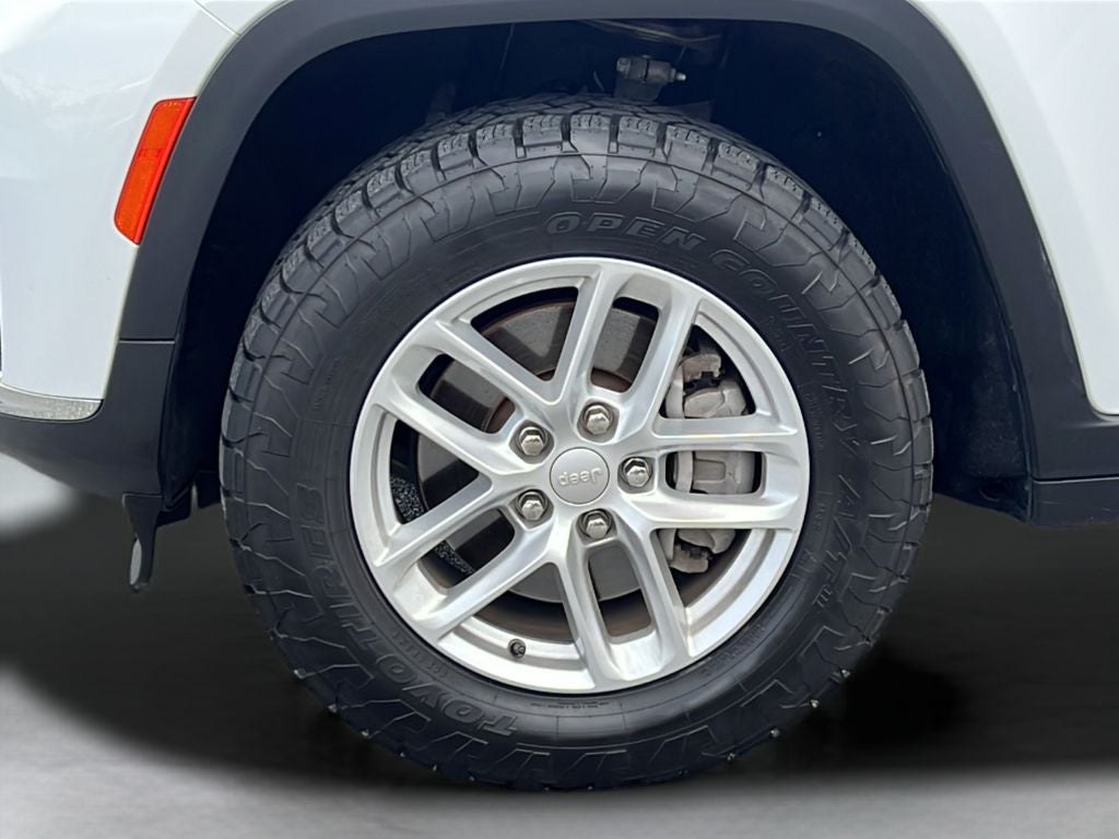 2022 Jeep Grand Cherokee L Laredo