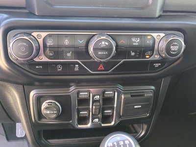 2022 Jeep Gladiator Willys