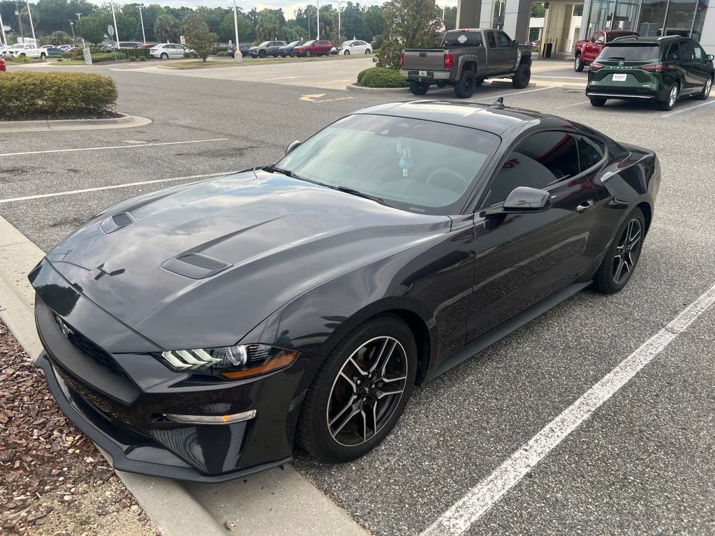 2022 Ford Mustang EcoBoost