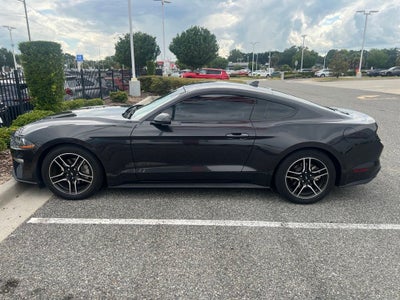 2022 Ford Mustang EcoBoost