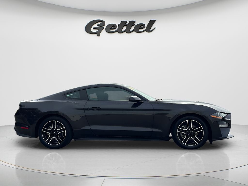 2022 Ford Mustang EcoBoost