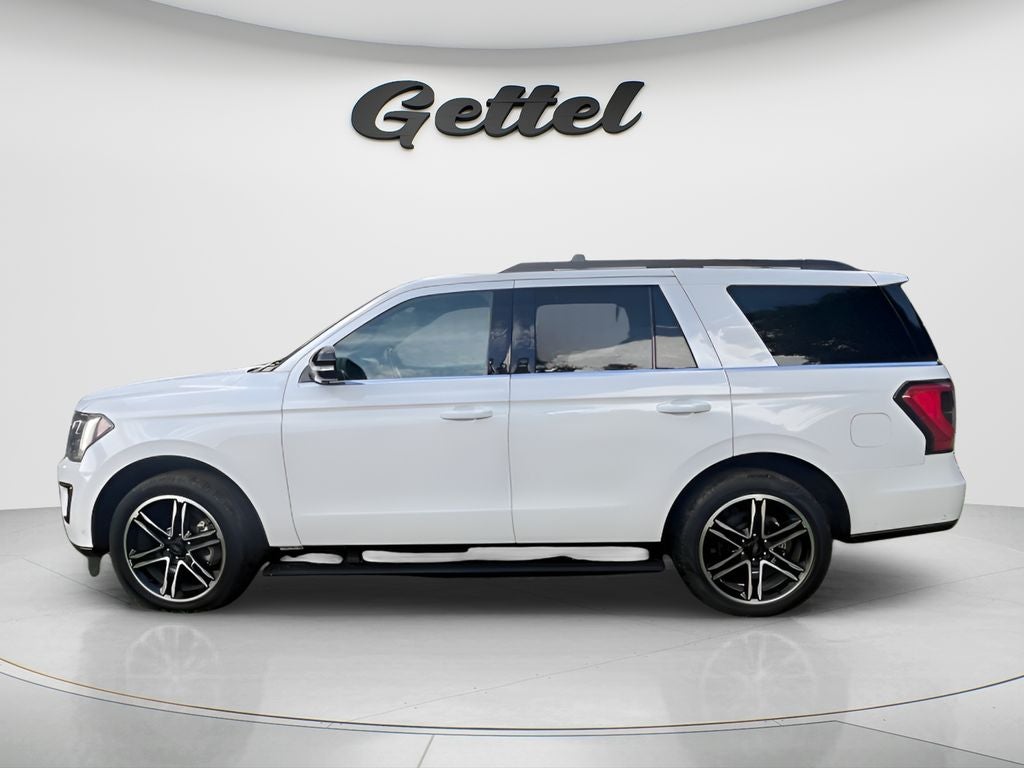2021 Ford Expedition Limited's photo