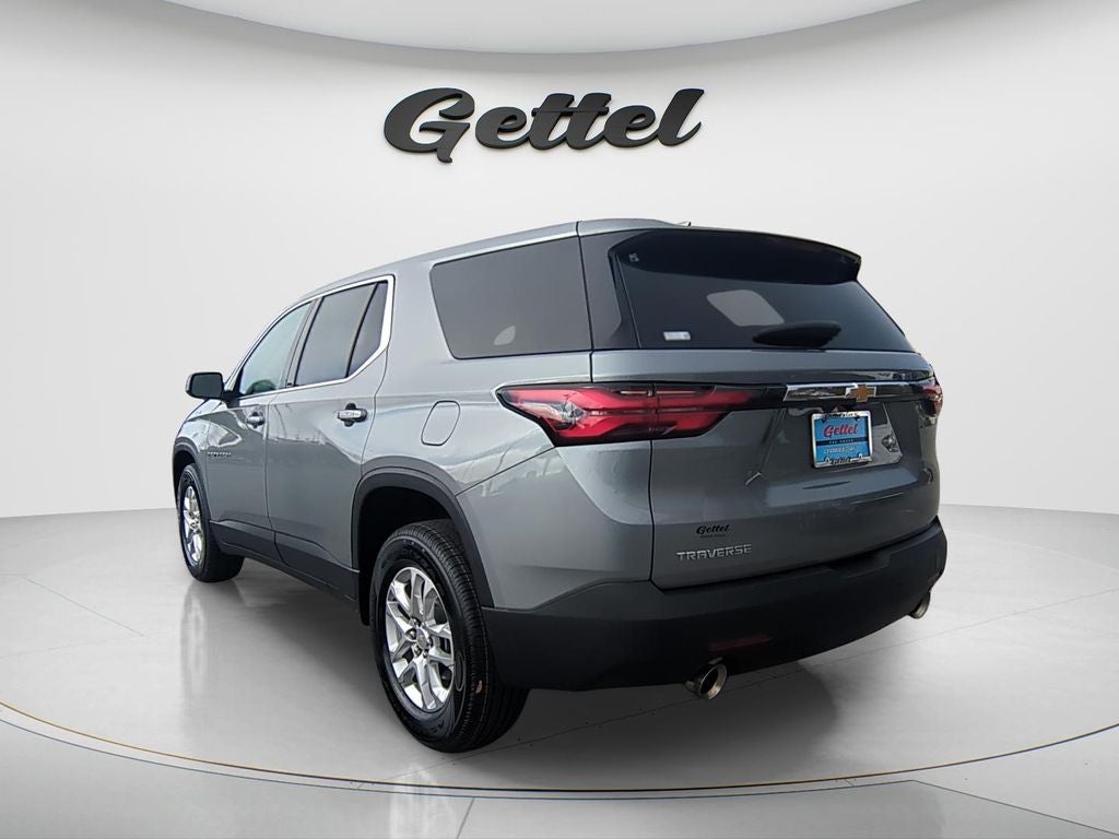 2023 Chevrolet Traverse LS