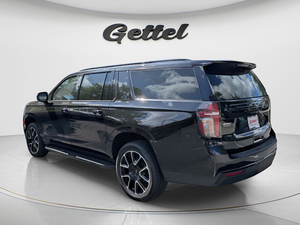 2024 Chevrolet Suburban RST