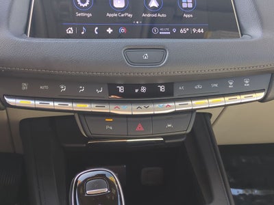 2023 Cadillac XT4 Premium Luxury