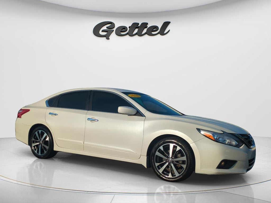 Used 2016 Nissan Altima SR with VIN 1N4AL3AP1GC185277 for sale in Ocala, FL