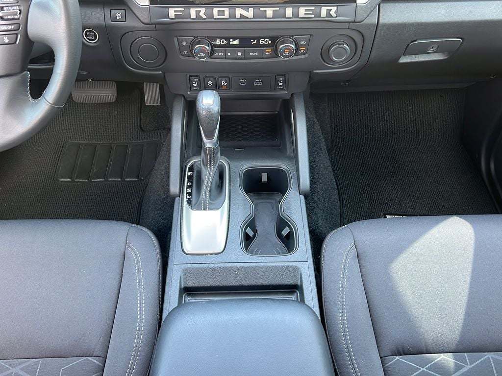 2025 Nissan Frontier SV