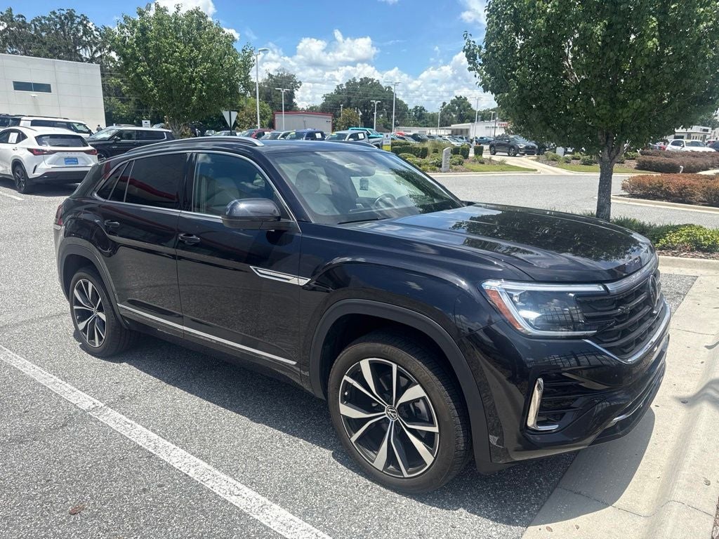 2024 Volkswagen Atlas Cross Sport 2.0T SEL Premium R-Line
