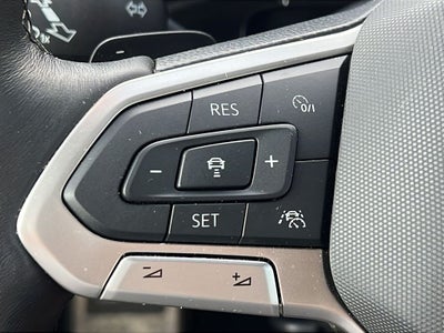 2024 Volkswagen Atlas Cross Sport 2.0T SEL Premium R-Line