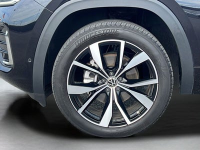 2024 Volkswagen Atlas Cross Sport 2.0T SEL Premium R-Line