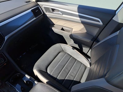 2023 Volkswagen Atlas 3.6L V6 SEL Premium R-Line