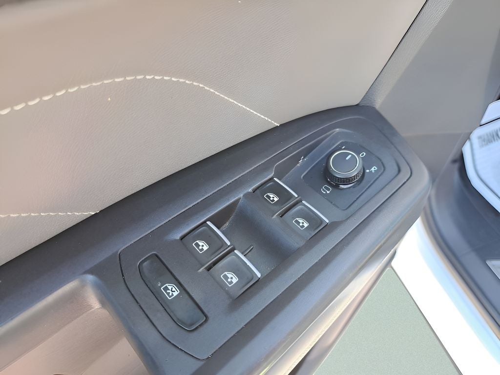 2023 Volkswagen Atlas 3.6L V6 SEL Premium R-Line