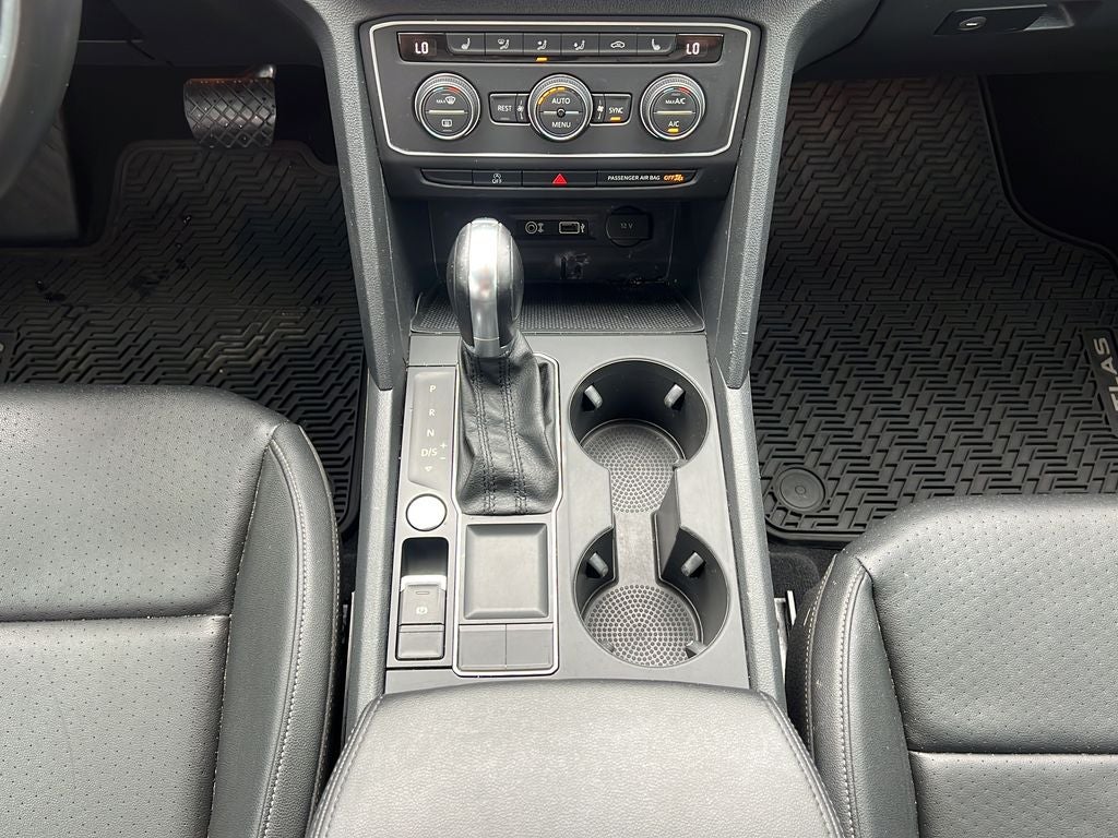 2019 Volkswagen Atlas 2.0T SE w/Technology w/Technology