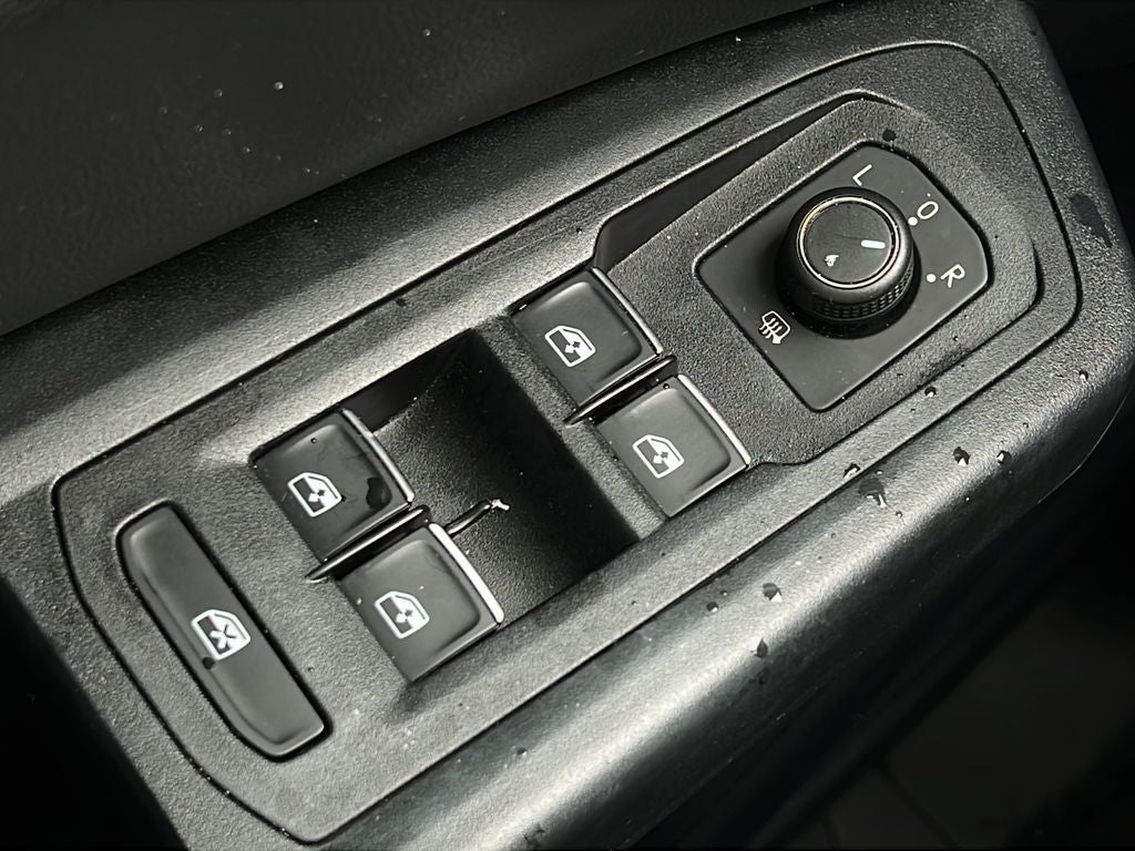 2019 Volkswagen Atlas 2.0T SE w/Technology w/Technology