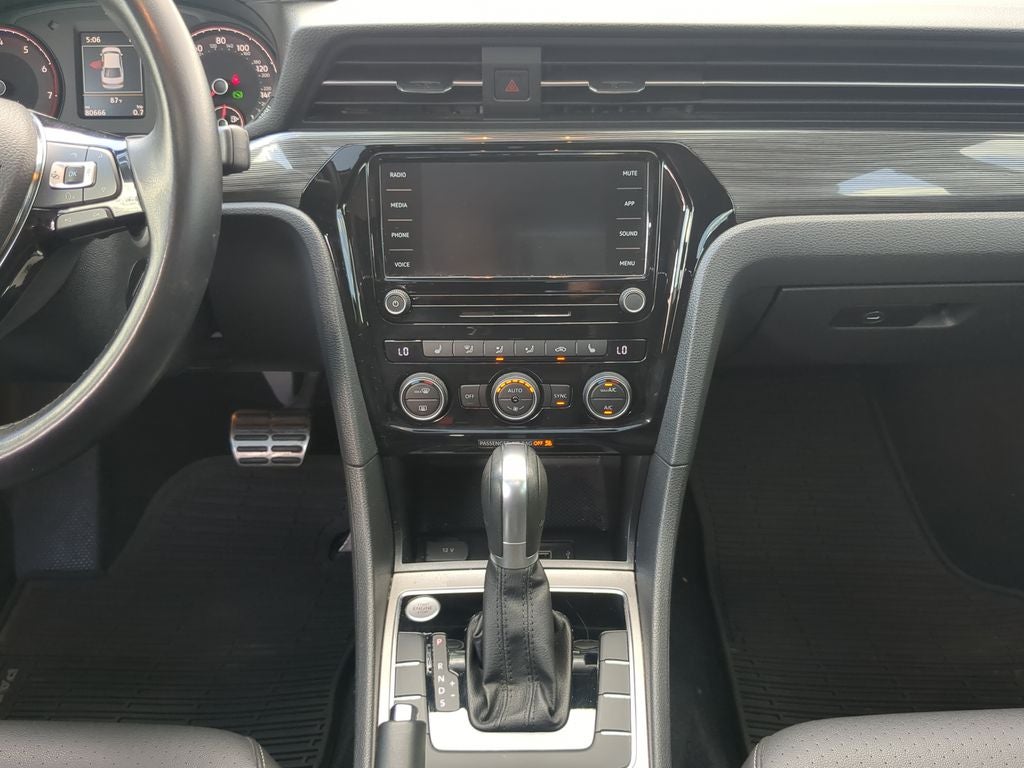 2020 Volkswagen Passat 2.0T R-Line