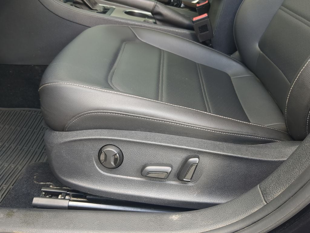 2020 Volkswagen Passat 2.0T R-Line