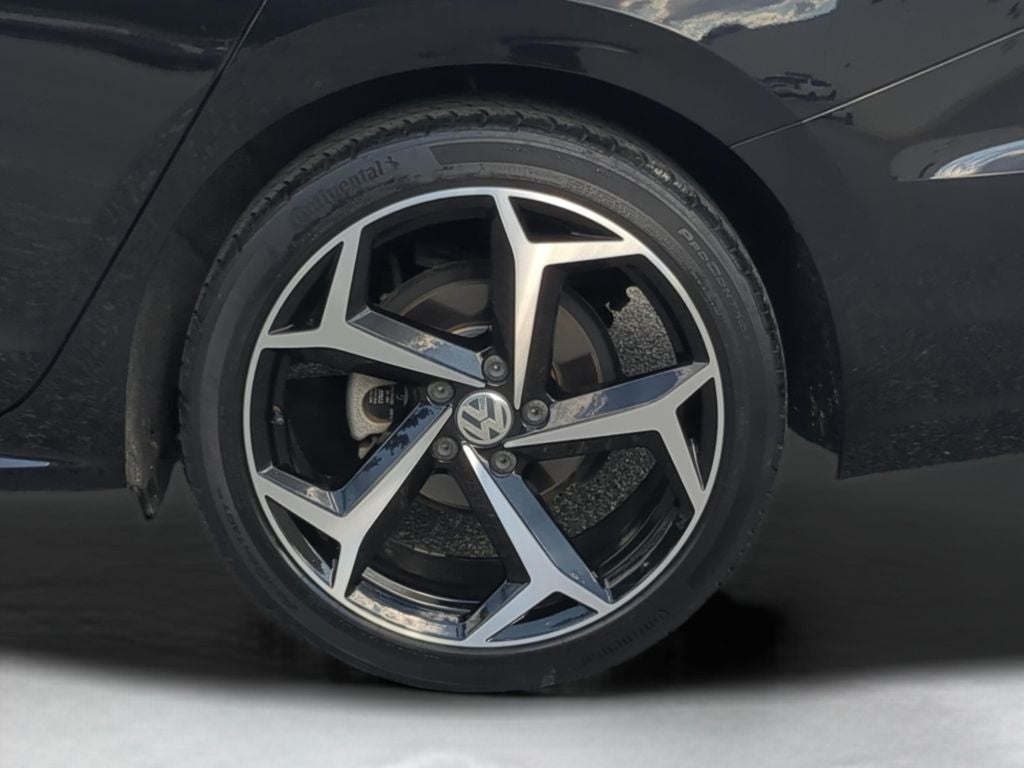 2020 Volkswagen Passat 2.0T R-Line