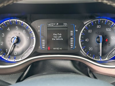 2024 Chrysler Voyager LX