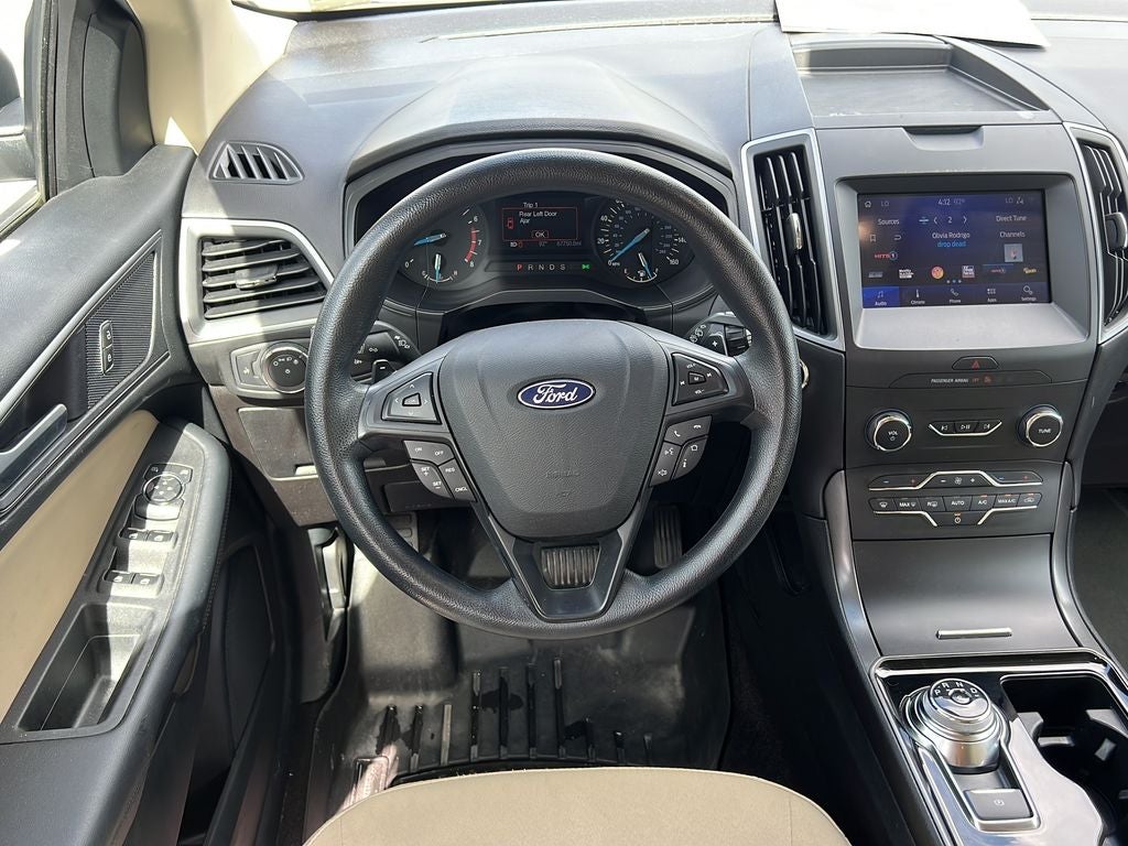 2020 Ford Edge SE