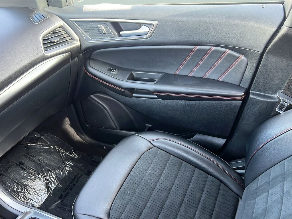 2022 Ford Edge ST Line