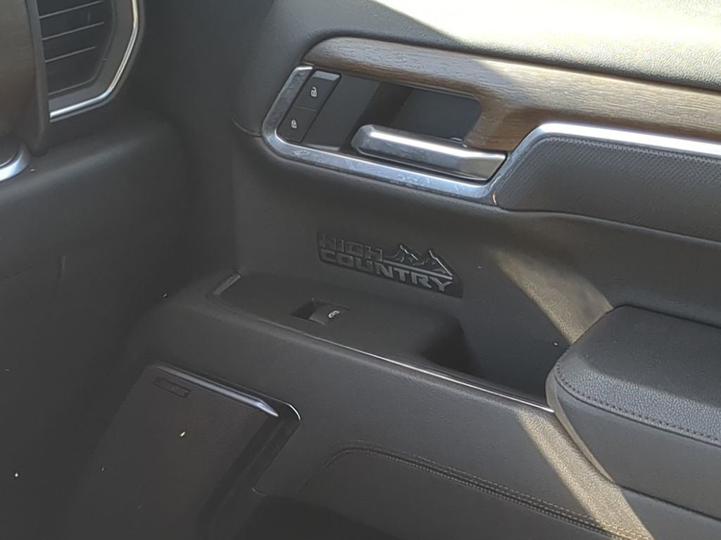 2025 Chevrolet Silverado High Country