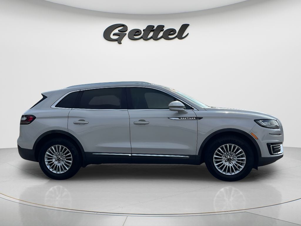 2020 Lincoln Nautilus Standard