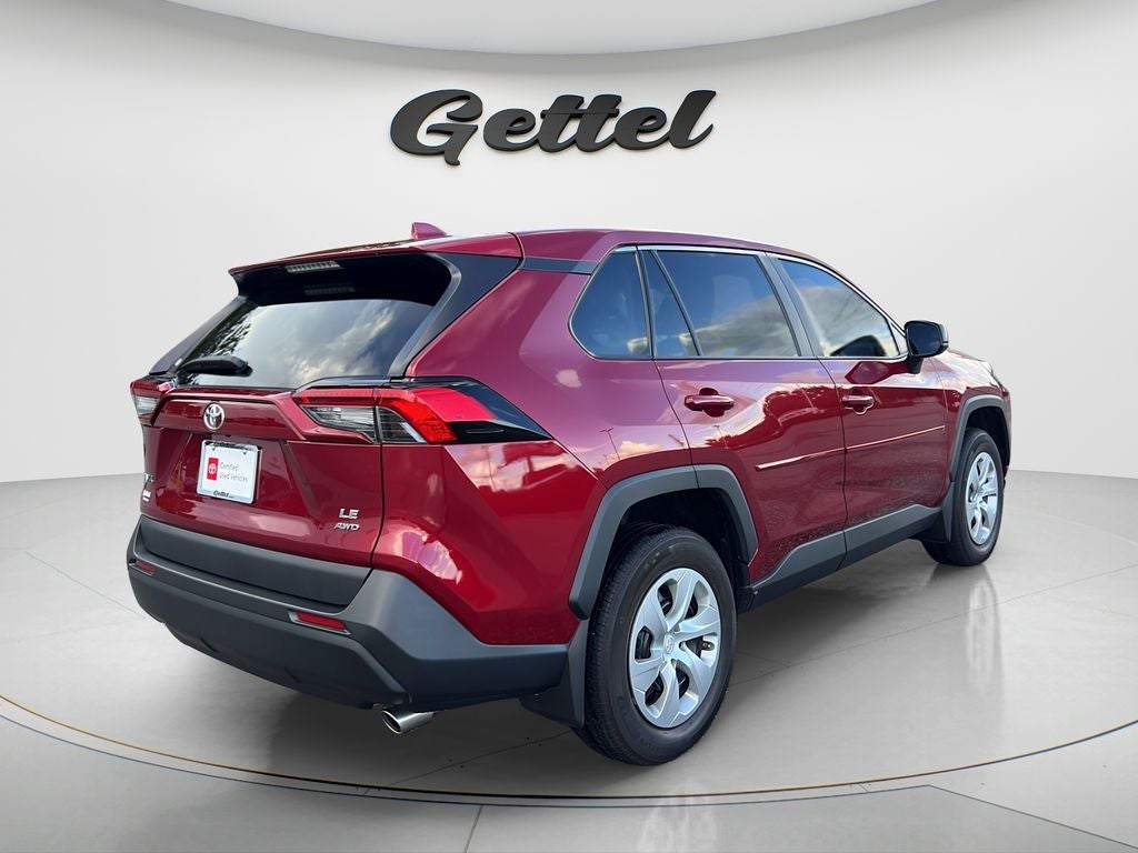 2022 Toyota RAV4 LE