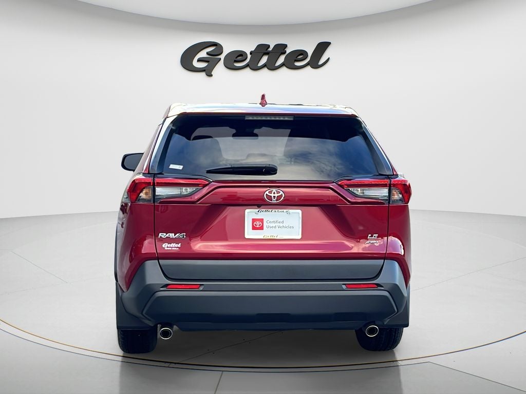 2022 Toyota RAV4 LE