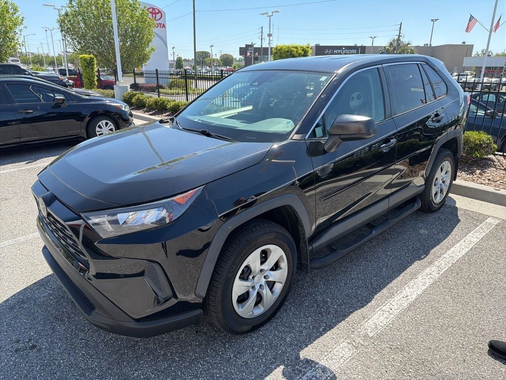 2022 Toyota RAV4 LE