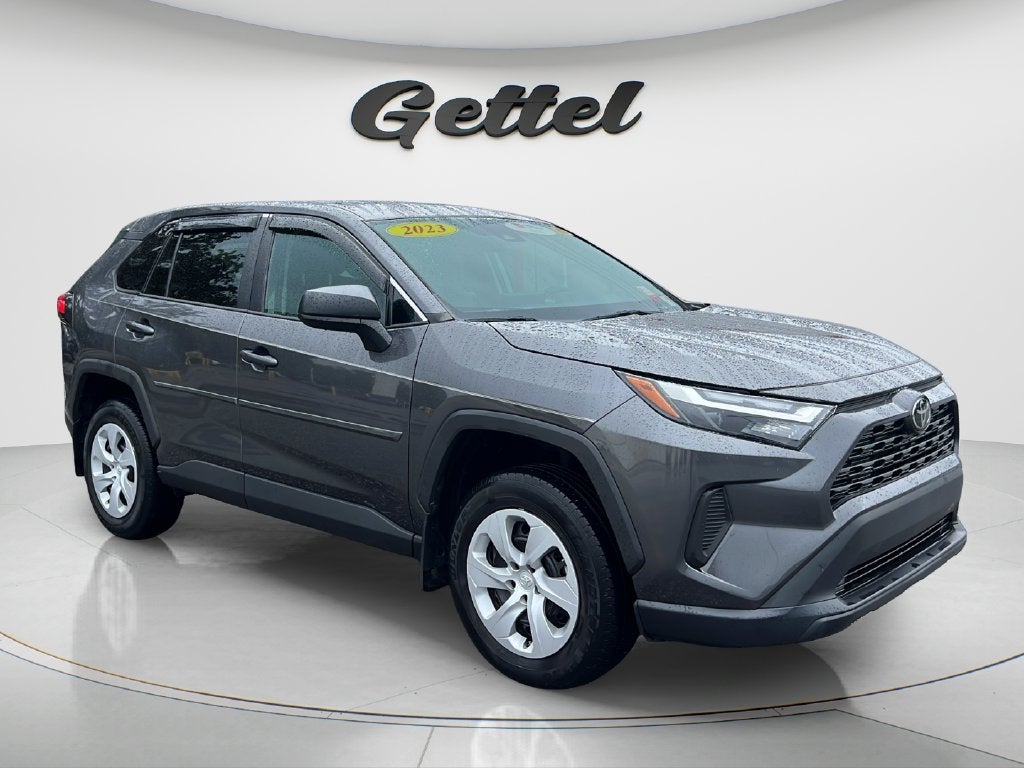 2023 Toyota RAV4 LE