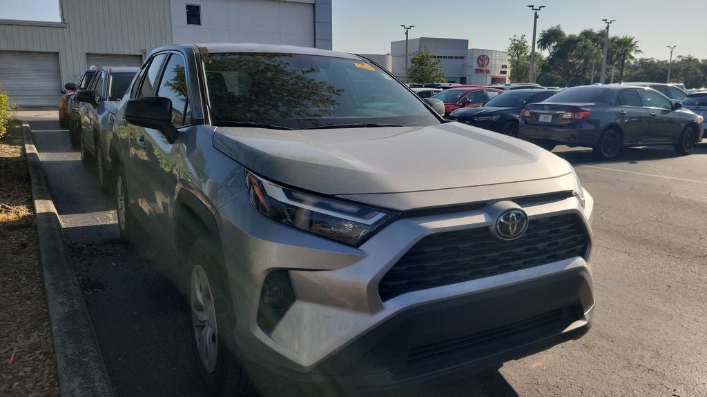 2025 Toyota RAV4 LE