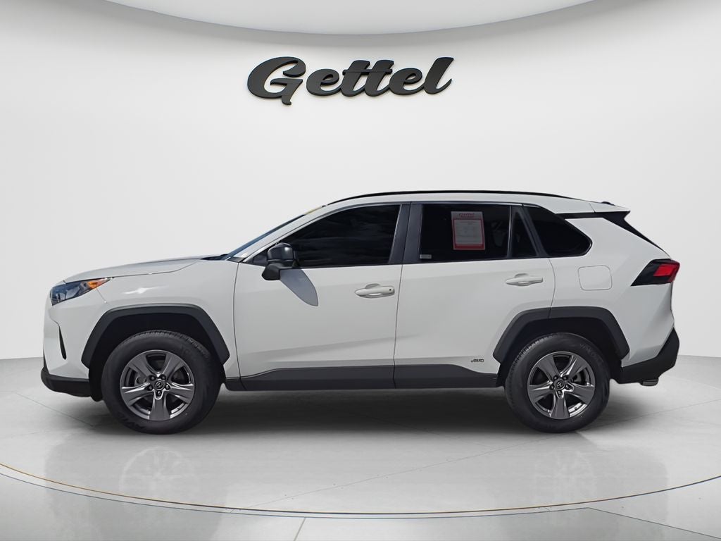 2022 Toyota RAV4 Hybrid LE