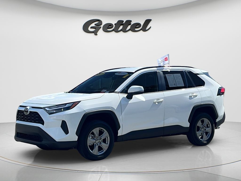 2025 Toyota RAV4 XLE