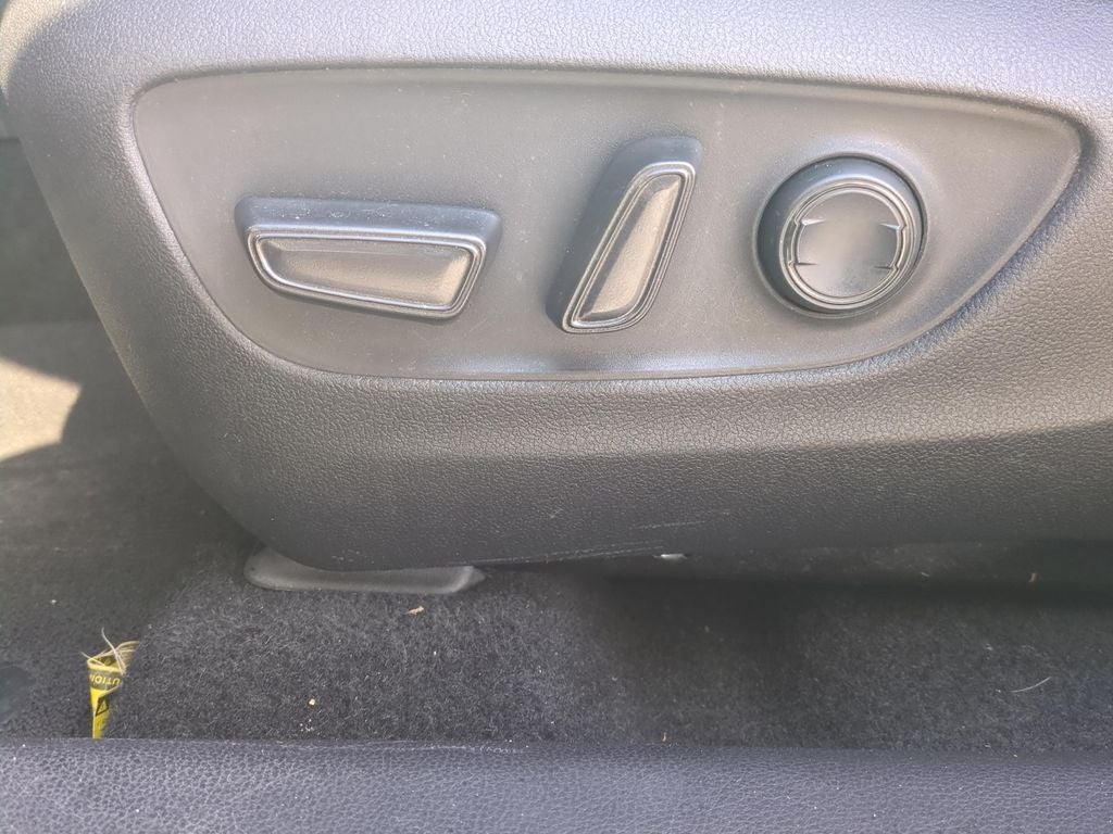 2019 Toyota RAV4 HYBRID XLE