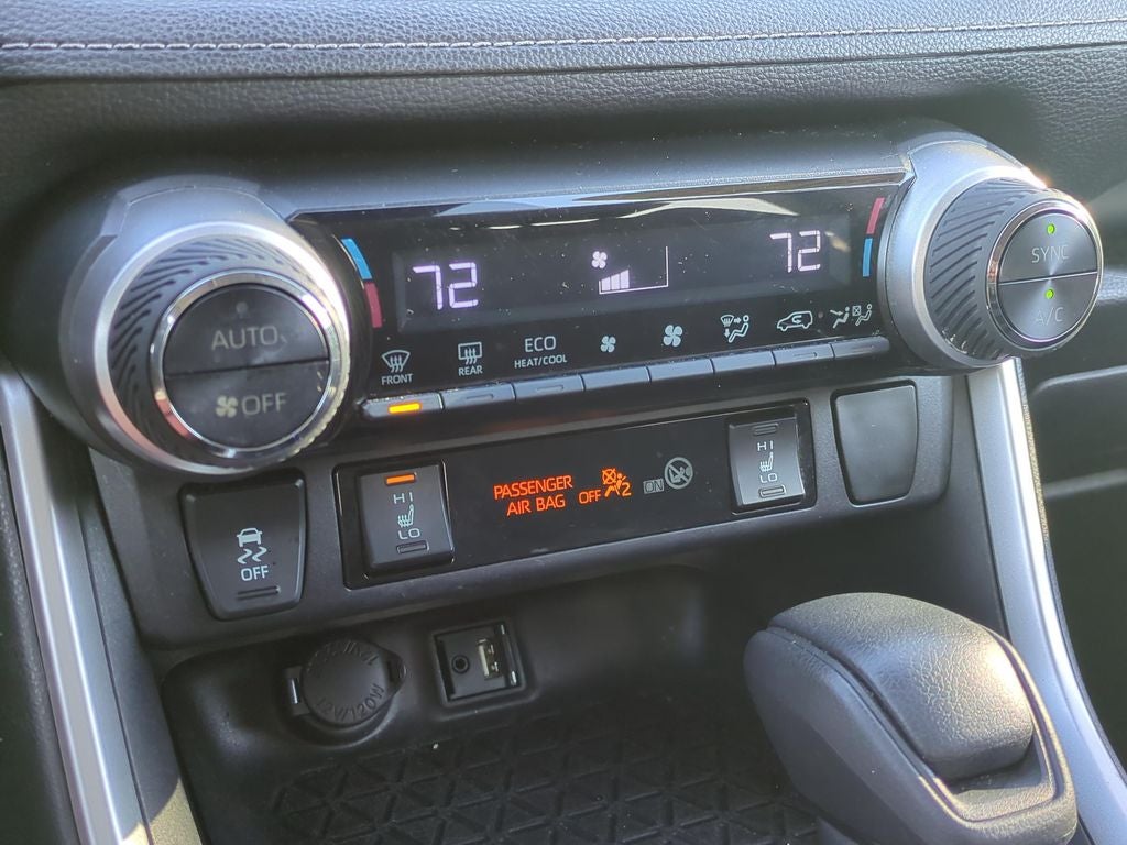 2019 Toyota RAV4 HYBRID XLE