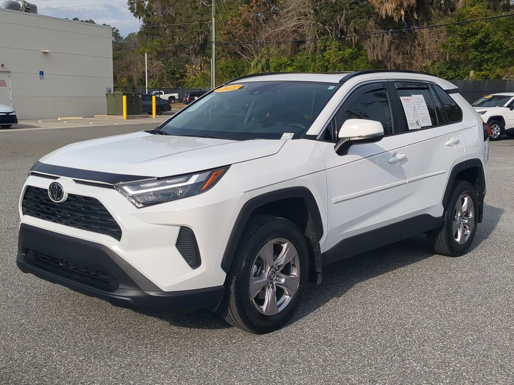 2022 Toyota RAV4 XLE