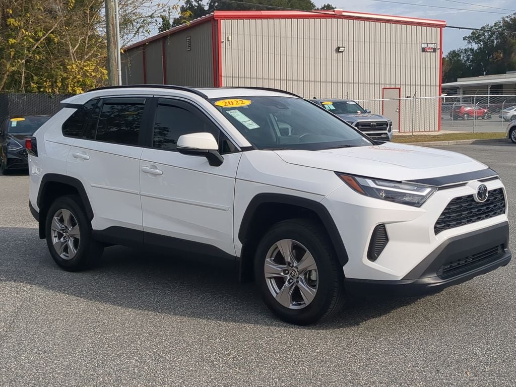 2022 Toyota RAV4 XLE