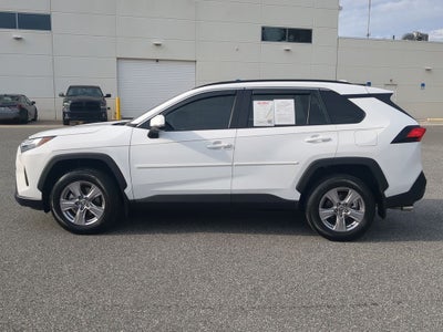 2022 Toyota RAV4 XLE