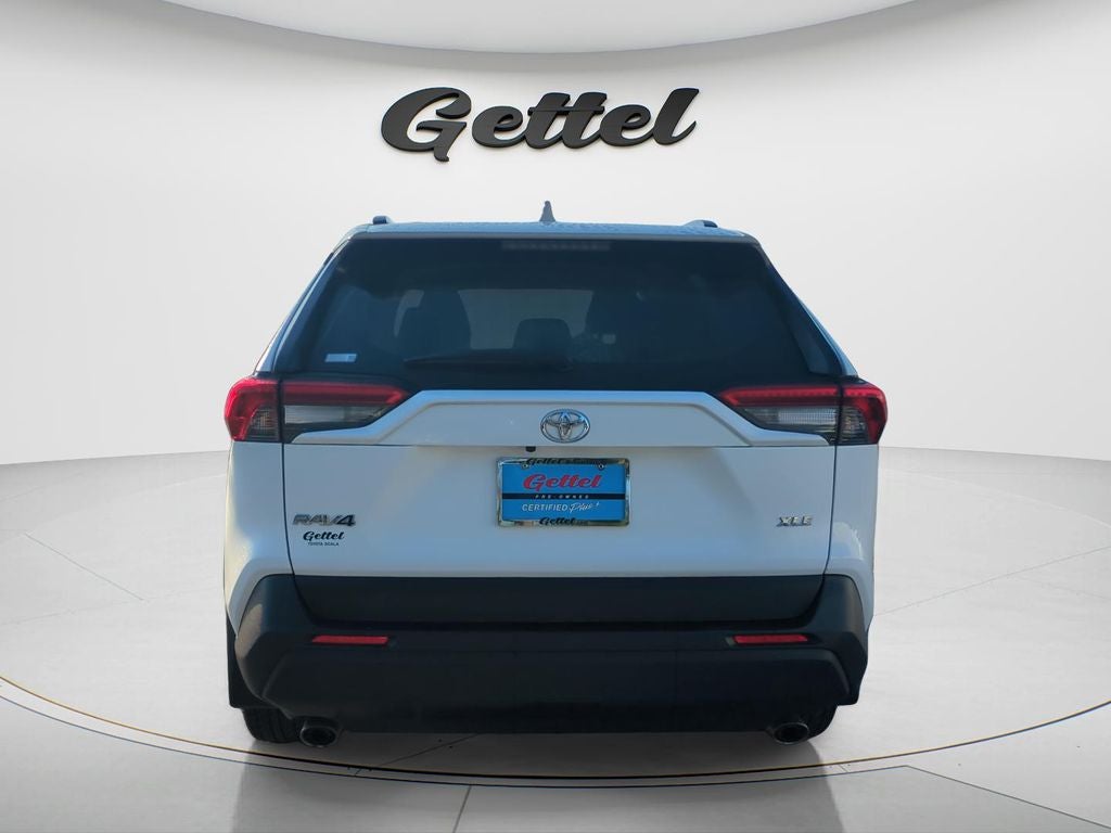 2024 Toyota RAV4 XLE