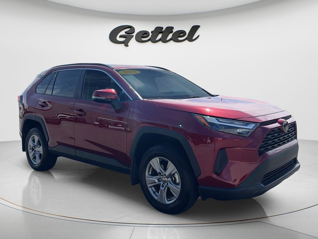 2025 Toyota RAV4 XLE
