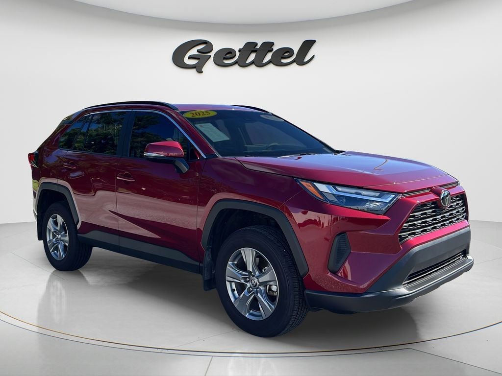 2025 Toyota RAV4 XLE