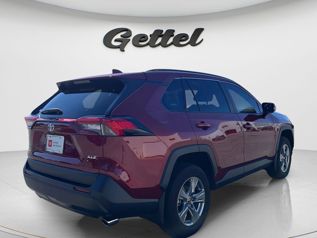 2025 Toyota RAV4 XLE