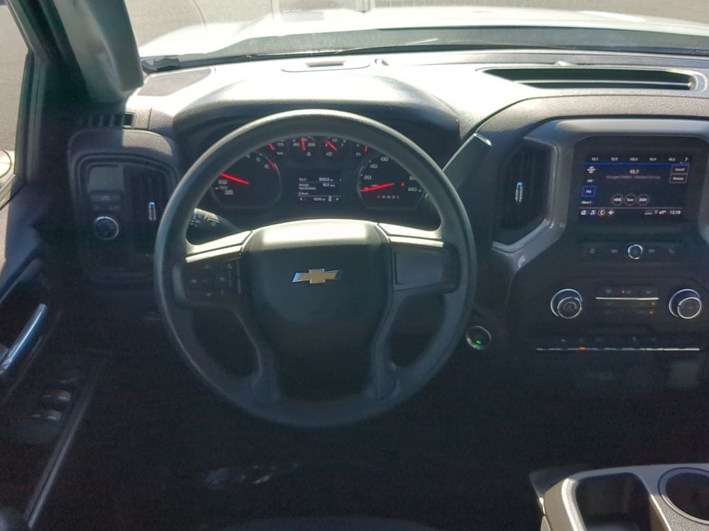 2023 Chevrolet Silverado Custom