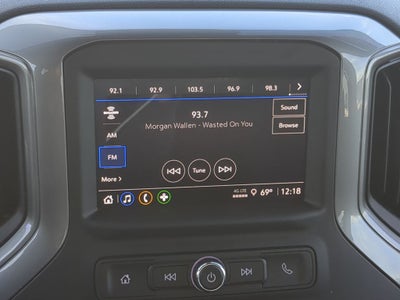 2023 Chevrolet Silverado Custom