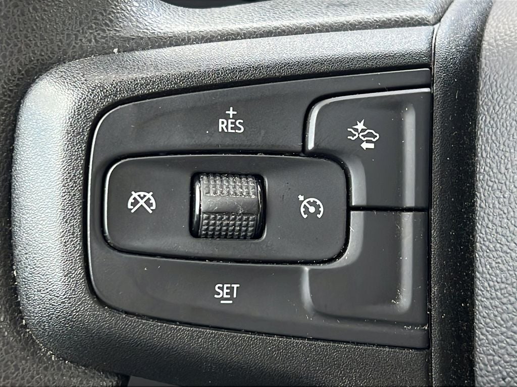 2023 Chevrolet Silverado Custom