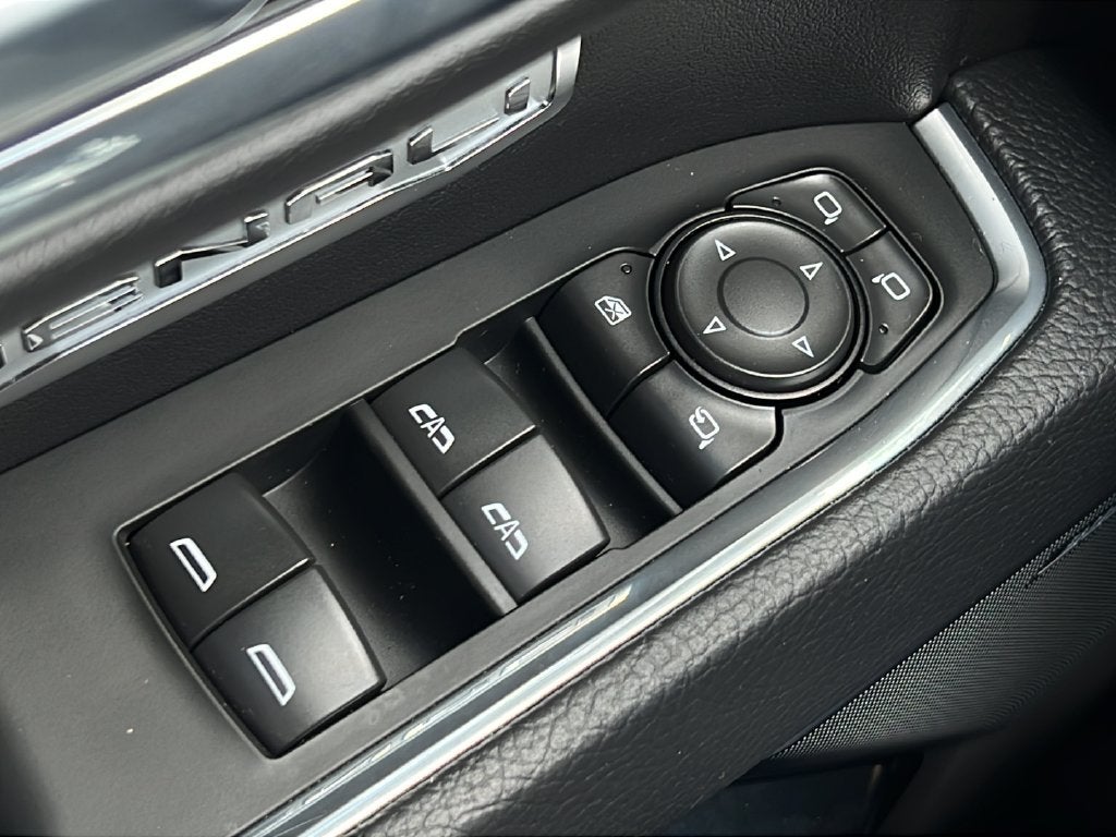 2025 GMC Sierra Denali